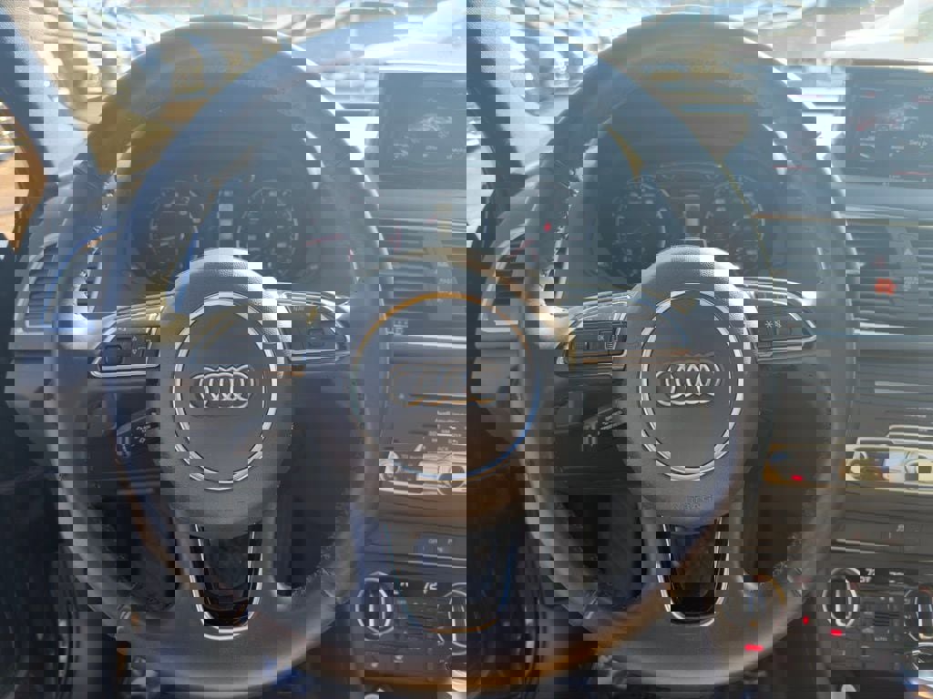 Used 2018 Audi Q3 2.0T Premium Plus w/ Premium Plus Package image 19