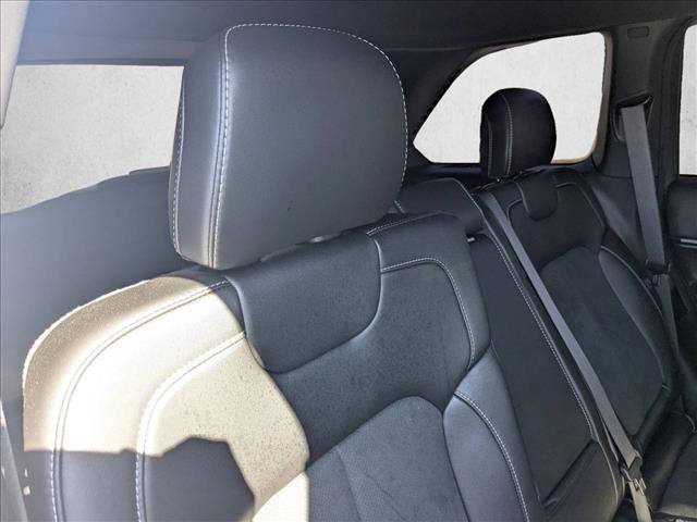 Certified 2025 Jeep Grand Cherokee Altitude image 18