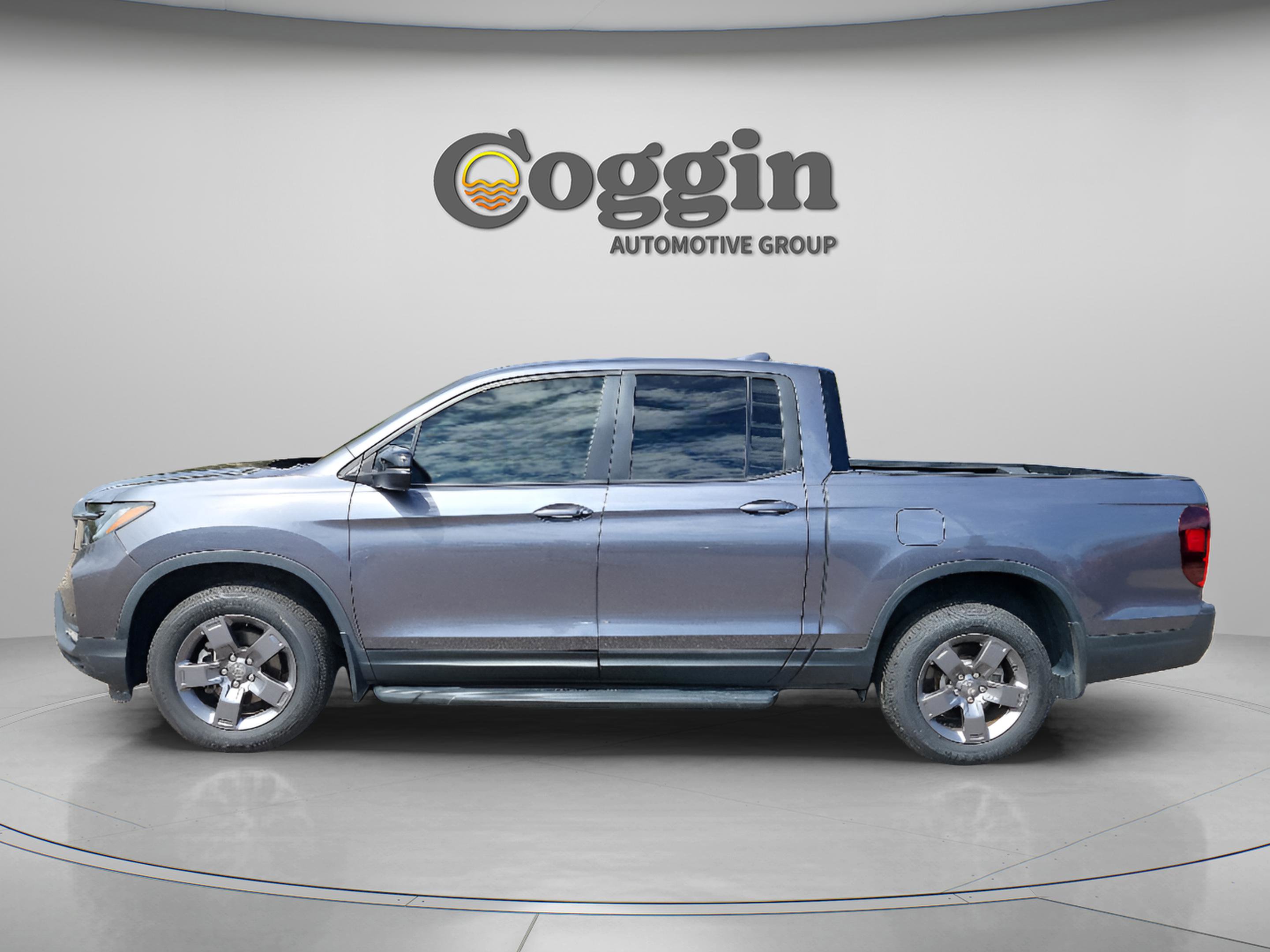 Used 2024 Honda Ridgeline TrailSport image 3