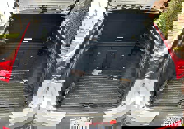 Used 2024 Volvo XC40 B5 Core w/ Protection Package Premier image 5