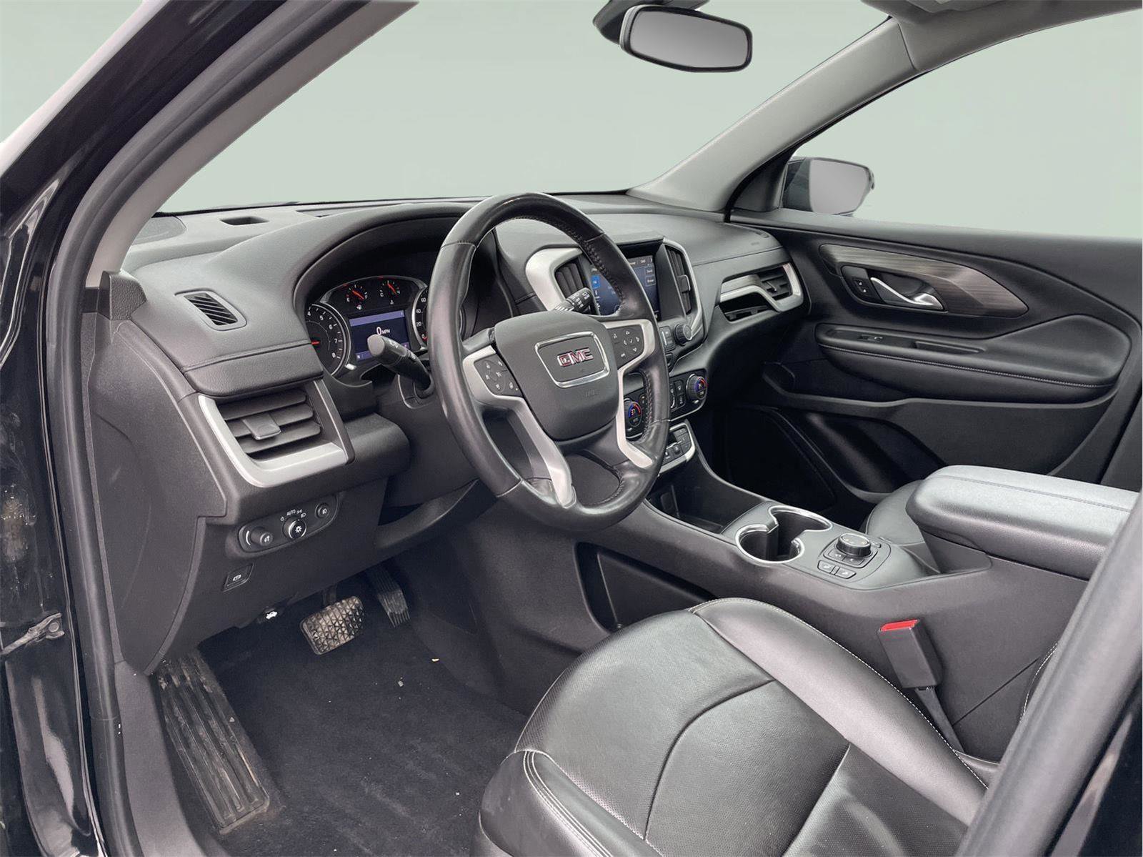 Used 2022 GMC Terrain SLT image 13