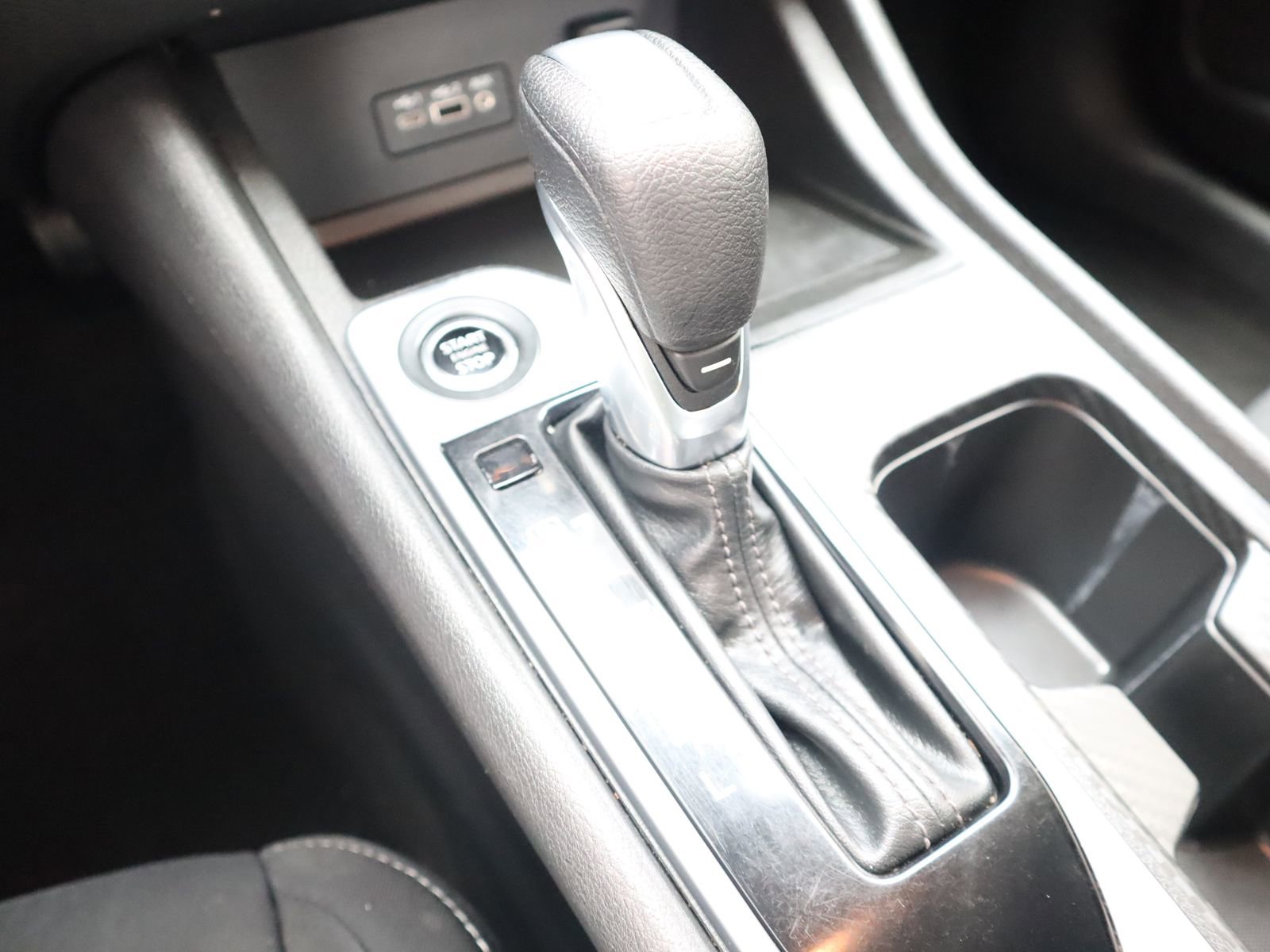 Used 2023 Nissan Sentra SV FWD image 39