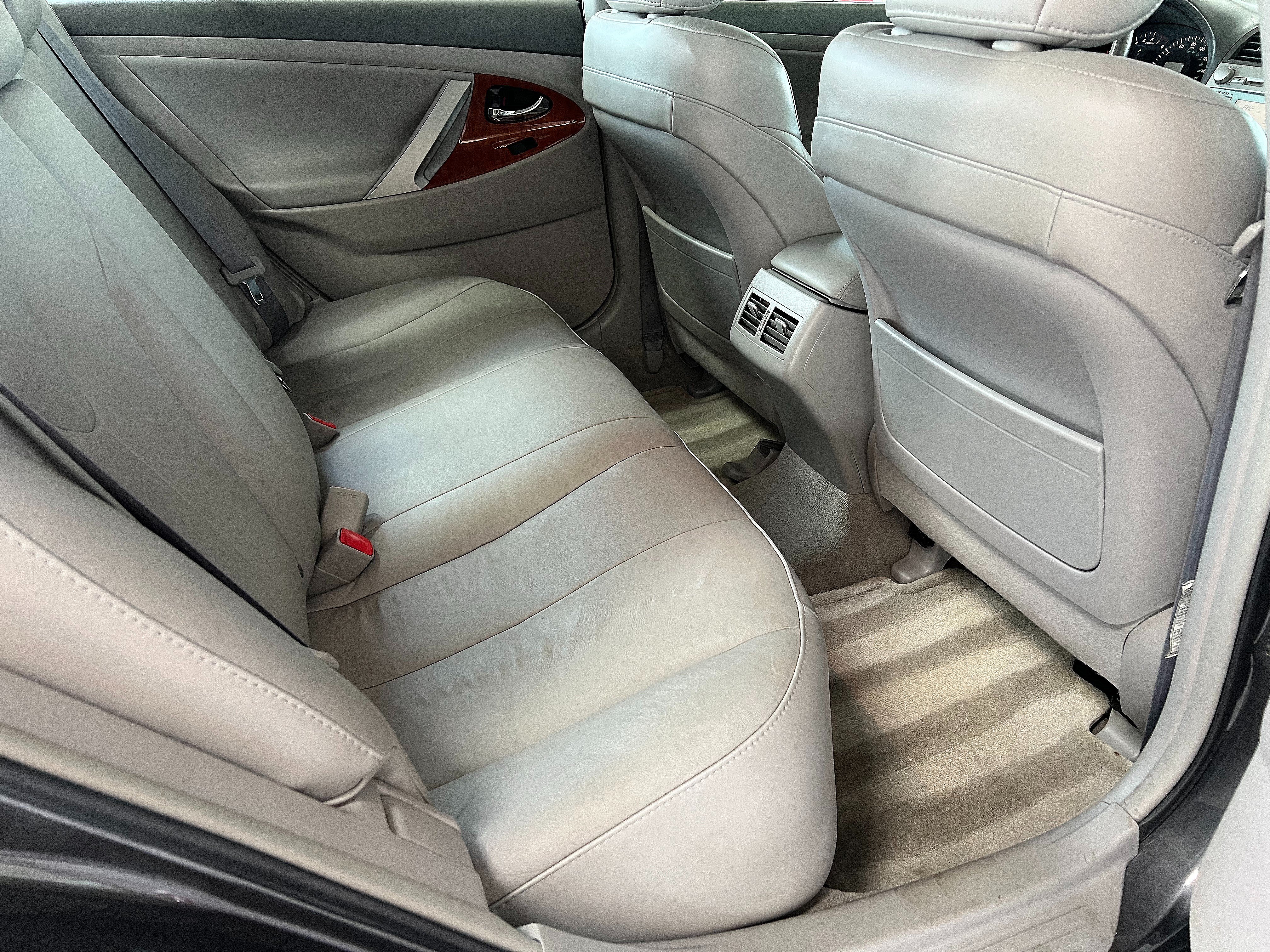 Used 2009 Toyota Camry XLE FWD image 23