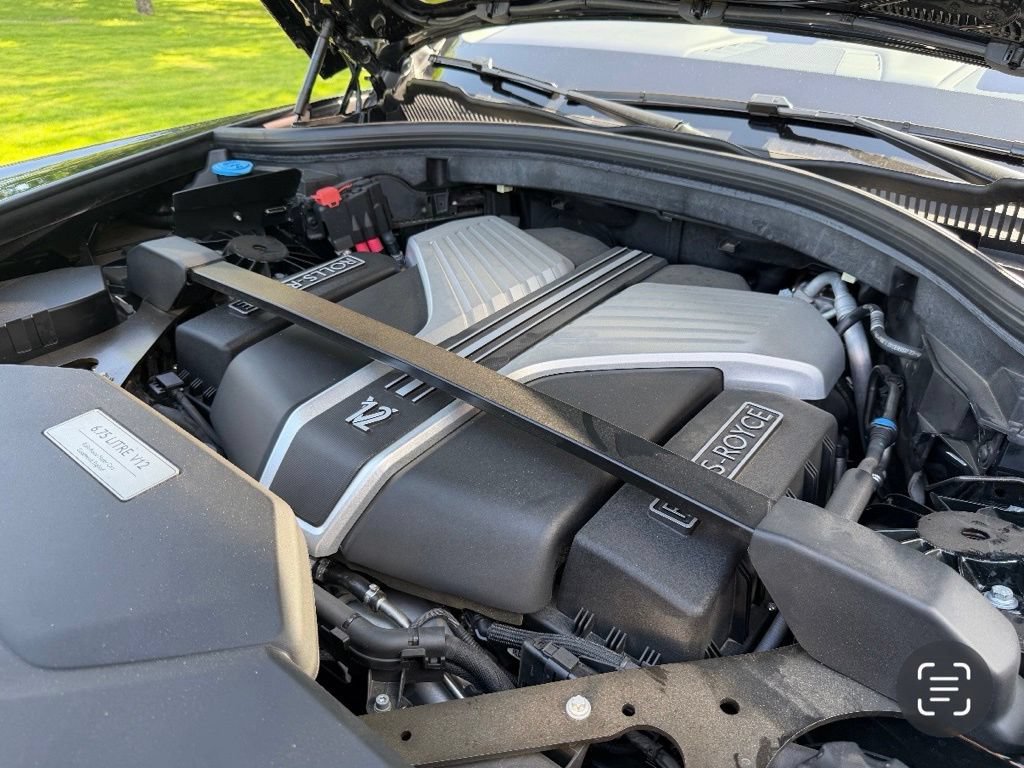 Used 2023 Rolls-Royce Cullinan w/ Cullinan Package AWD/4WD image 37