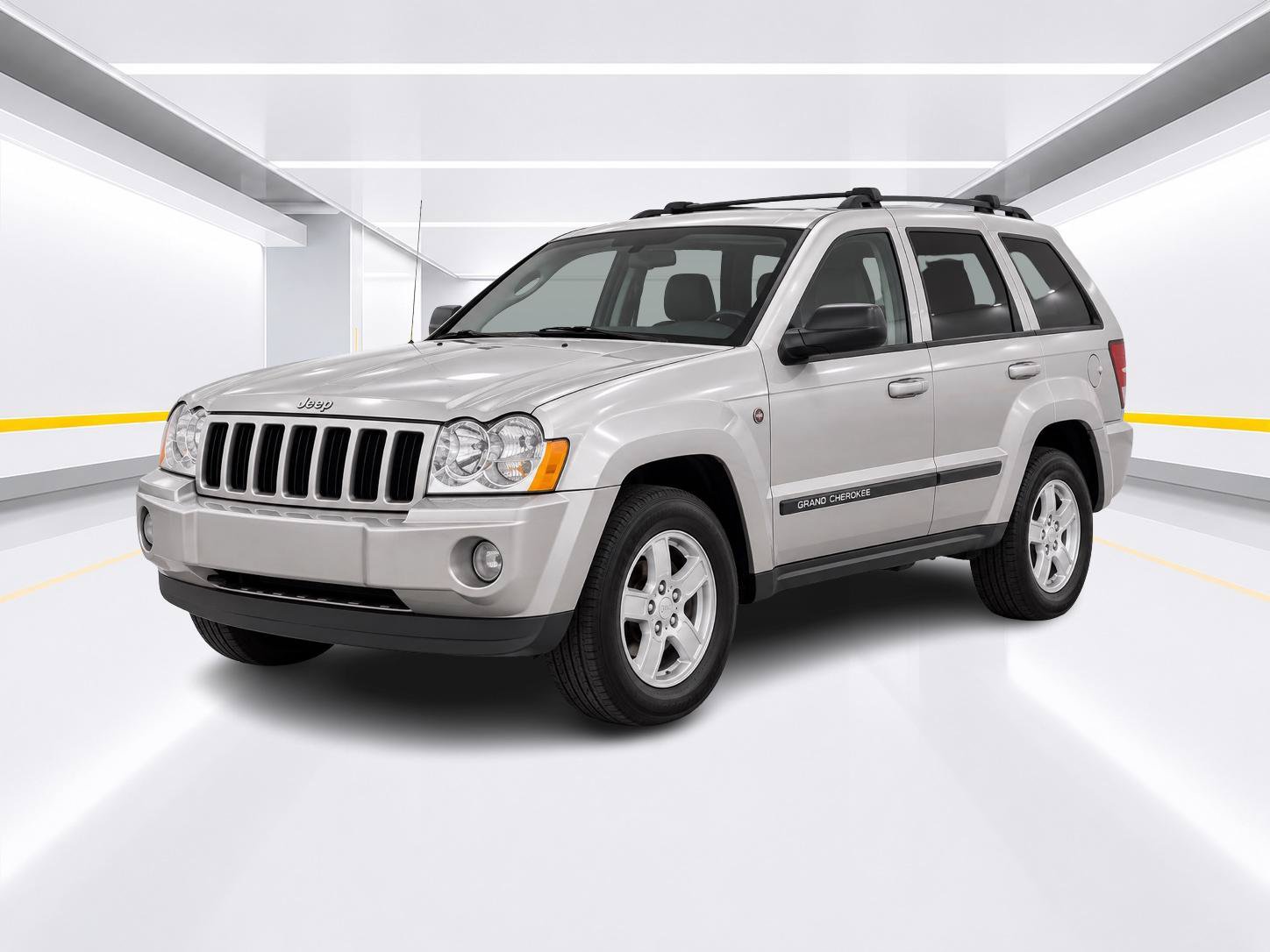 Used 2007 Jeep Grand Cherokee Laredo AWD/4WD image 1