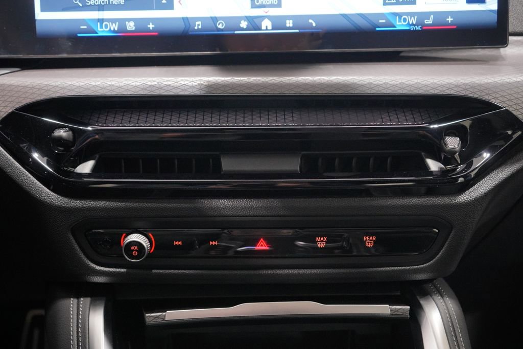 New 2026 BMW M440i Coupe w/ Parking Assistance Package image 13