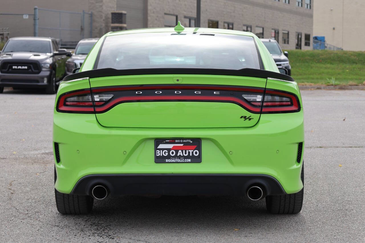 Used 2019 Dodge Charger R/T w/ Plus Group RWD image 10