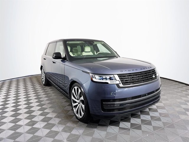 New 2025 Land Rover Range Rover Long Wheelbase SE
