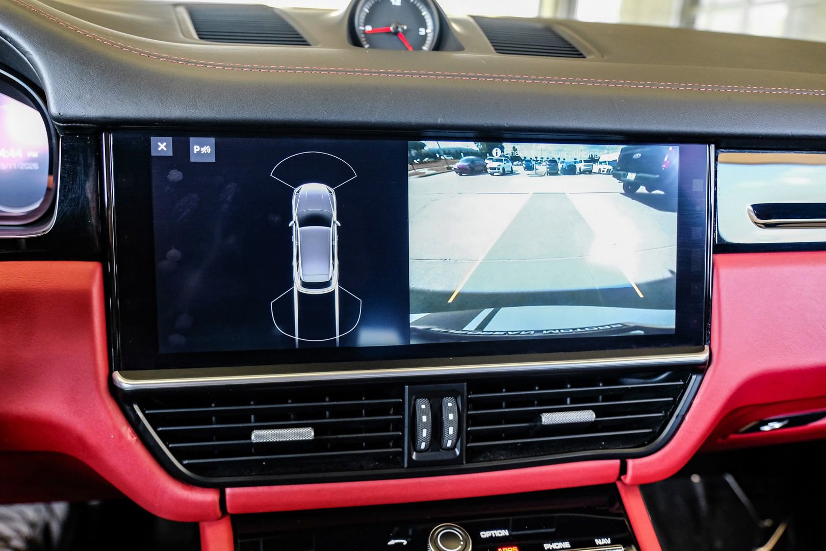 Used 2020 Porsche Cayenne AWD/4WD image 20