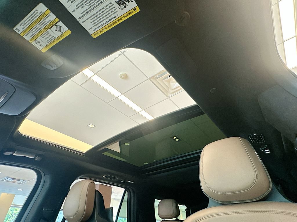 New 2027 Lincoln Navigator L Black Label AWD/4WD image 11