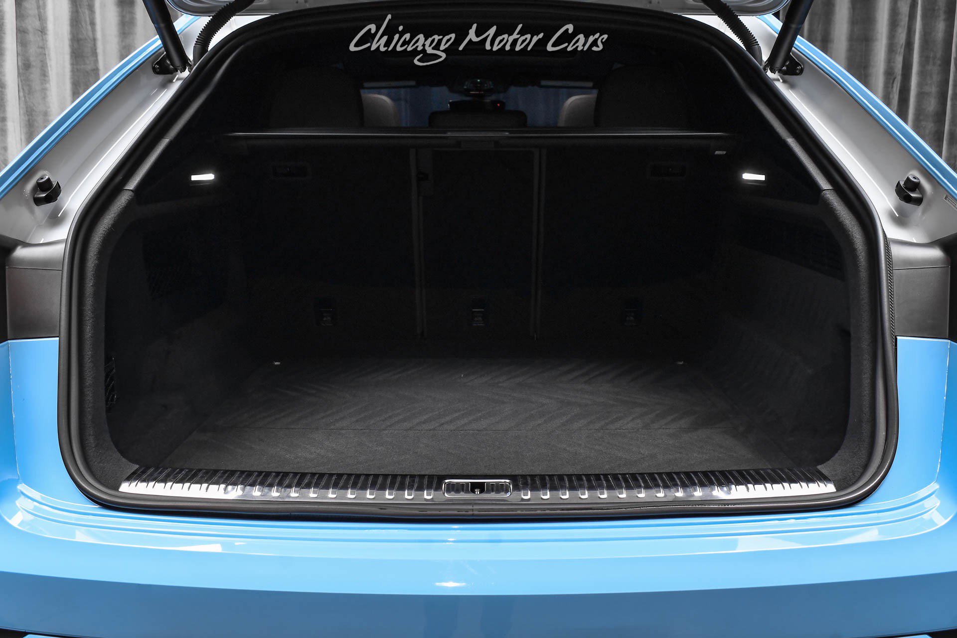 Used 2019 Audi Q8 Prestige AWD/4WD image 55