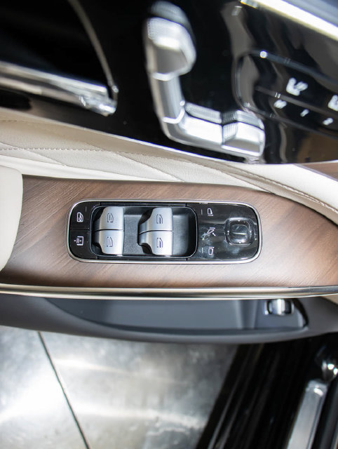 New 2027 Mercedes-Benz S 580 4MATIC Sedan image 14