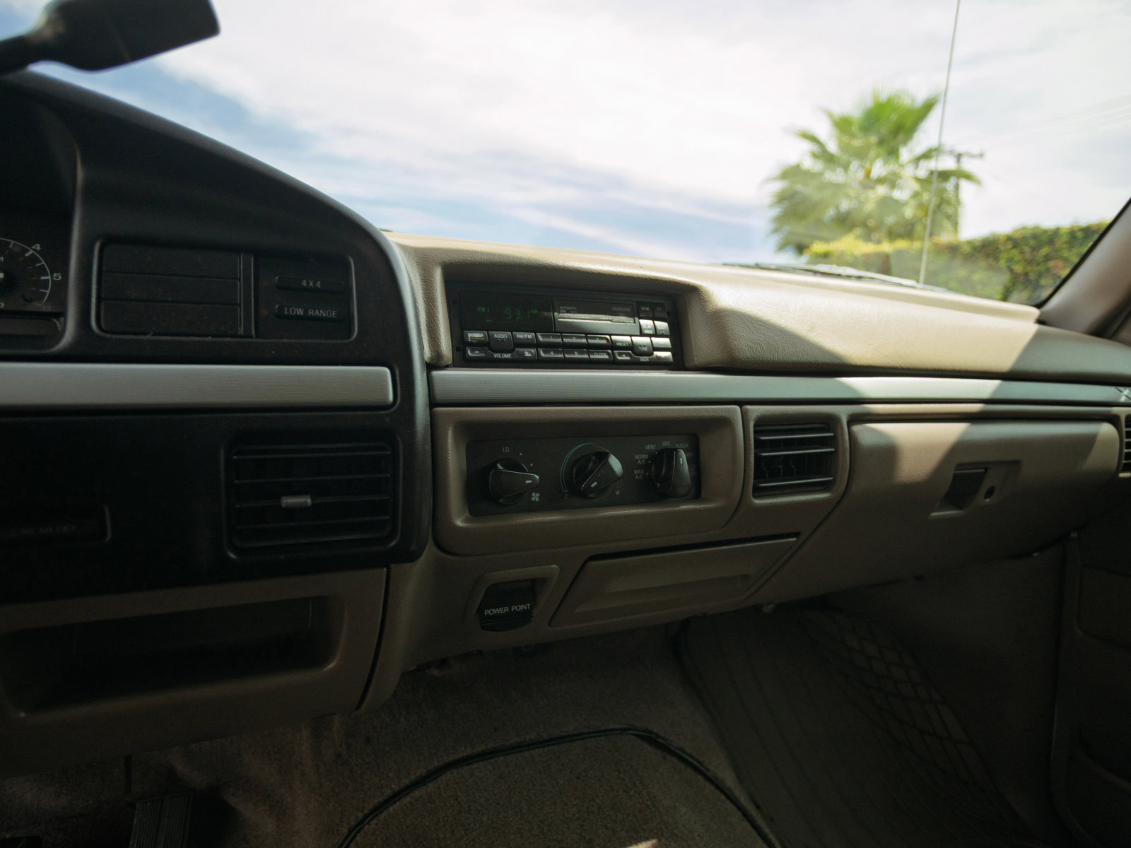 Used 1994 Ford Bronco AWD/4WD image 22