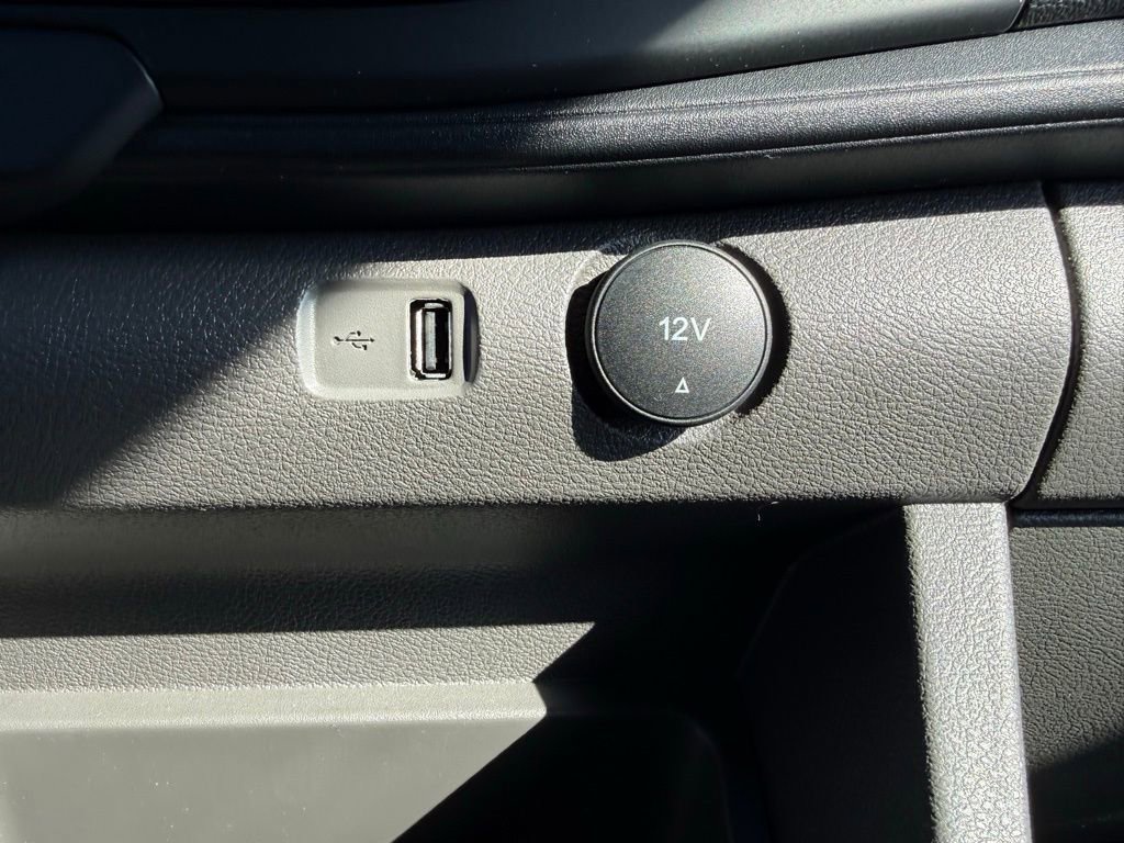 New 2026 Ford Transit 250 148 Medium Roof Extended AWD image 31