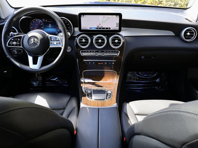 Used 2021 Mercedes-Benz GLC 300 4MATIC image 24