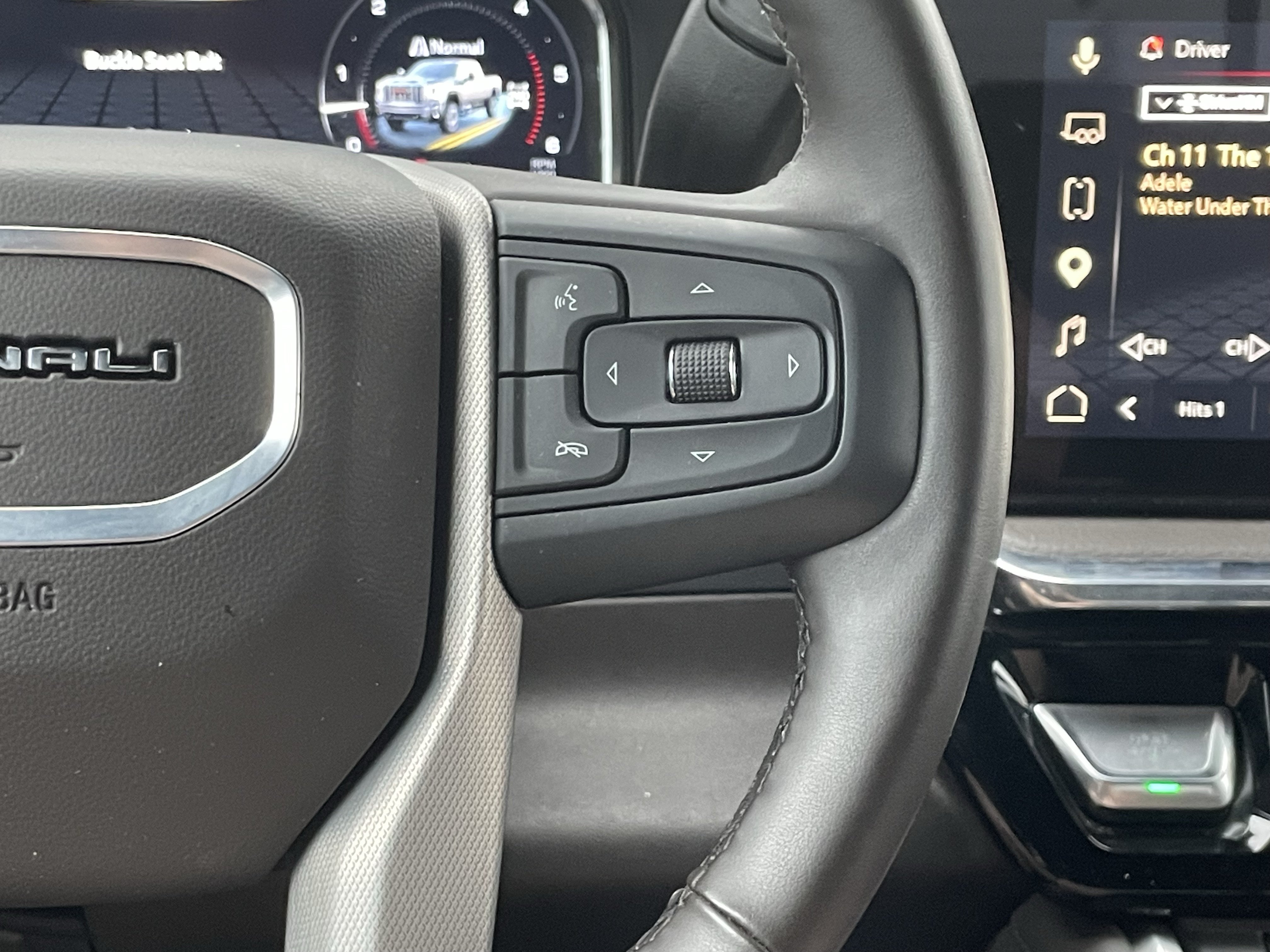 Used 2025 GMC Sierra 2500 Denali w/ Technology Package AWD/4WD image 18