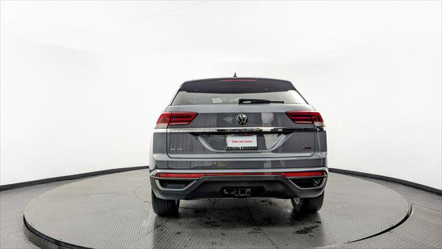 Used 2021 Volkswagen Atlas Cross Sport SE w/ Panoramic Sunroof Package image 6
