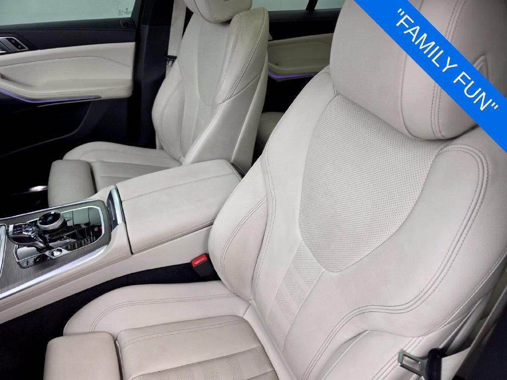 Used 2022 BMW X5 sDrive40i w/ M Sport Package RWD image 11