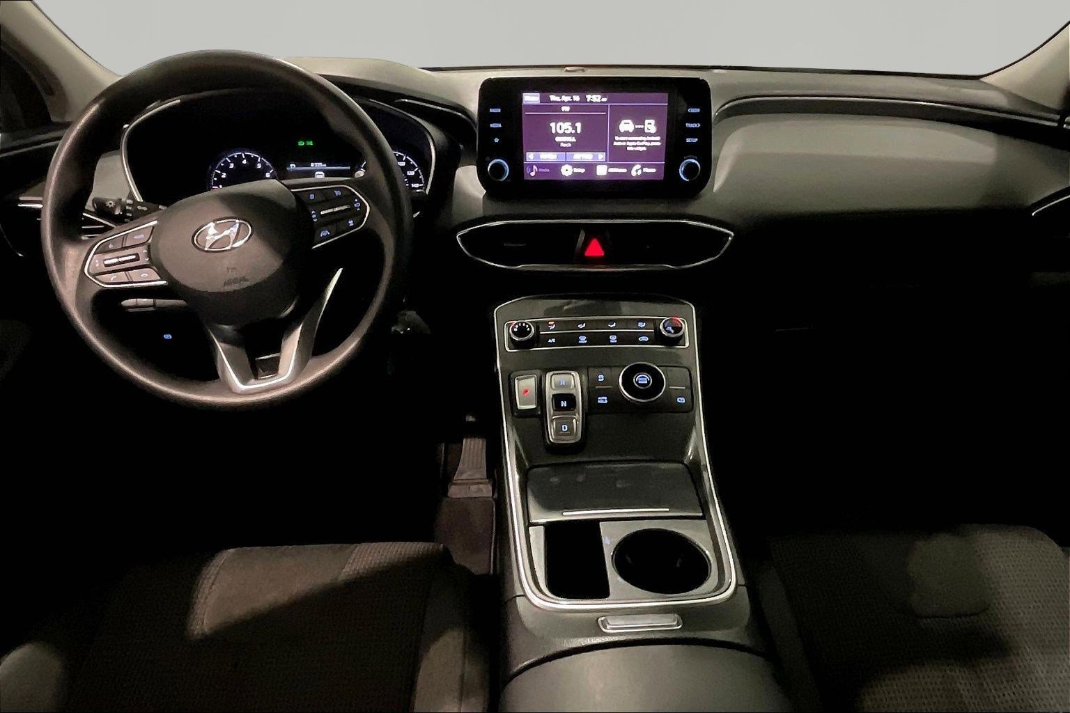 Used 2022 Hyundai Santa Fe SE FWD image 7