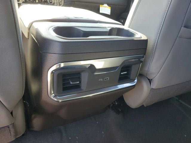 New 2026 GMC Sierra 1500 SLT image 18