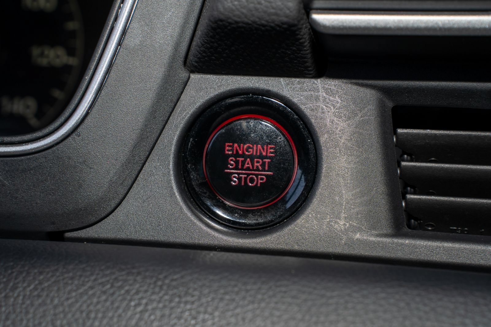 Certified 2025 Honda Pilot EX-L image 36