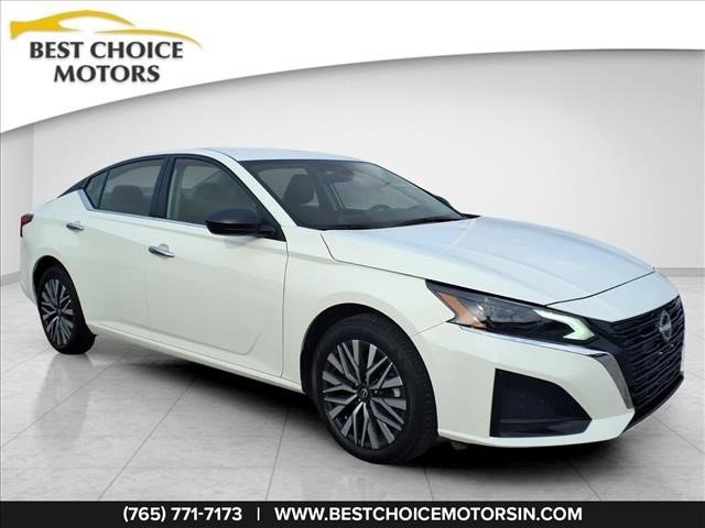Used 2025 Nissan Altima 2.5 SV
