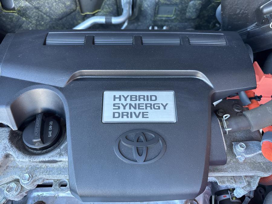 Used 2017 Toyota RAV4 XLE w/ All Weather Liner Package AWD/4WD image 35