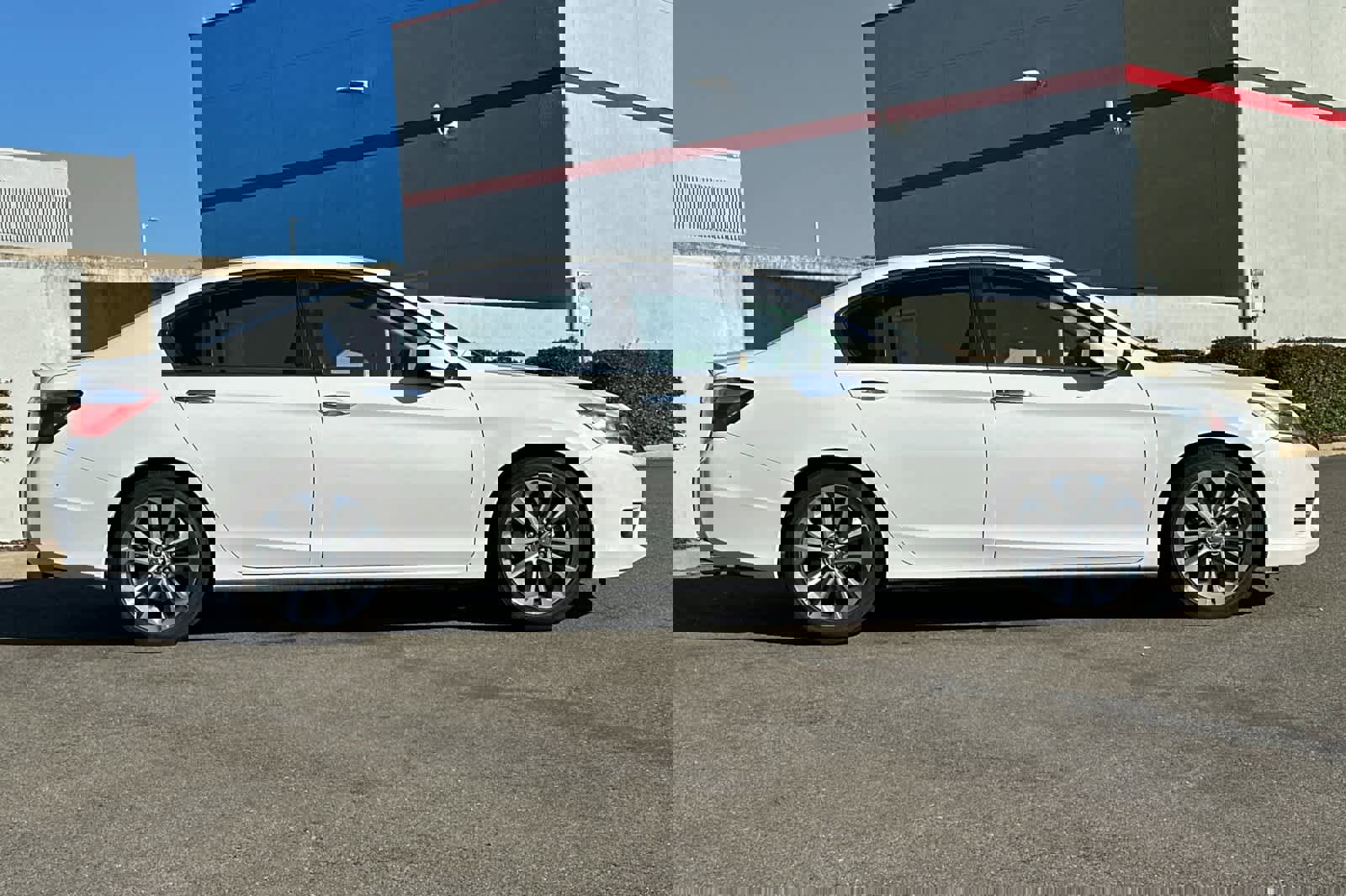 Used 2015 Honda Accord Sport image 6