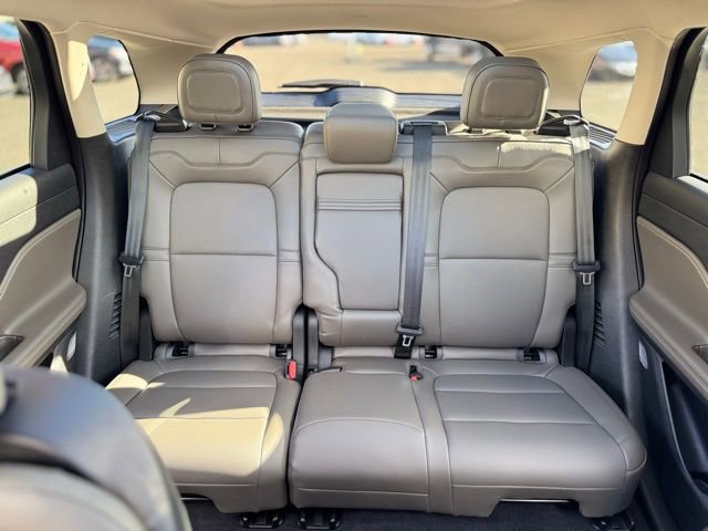 Used 2023 Lincoln Corsair AWD w/ Equipment Group 101A image 23