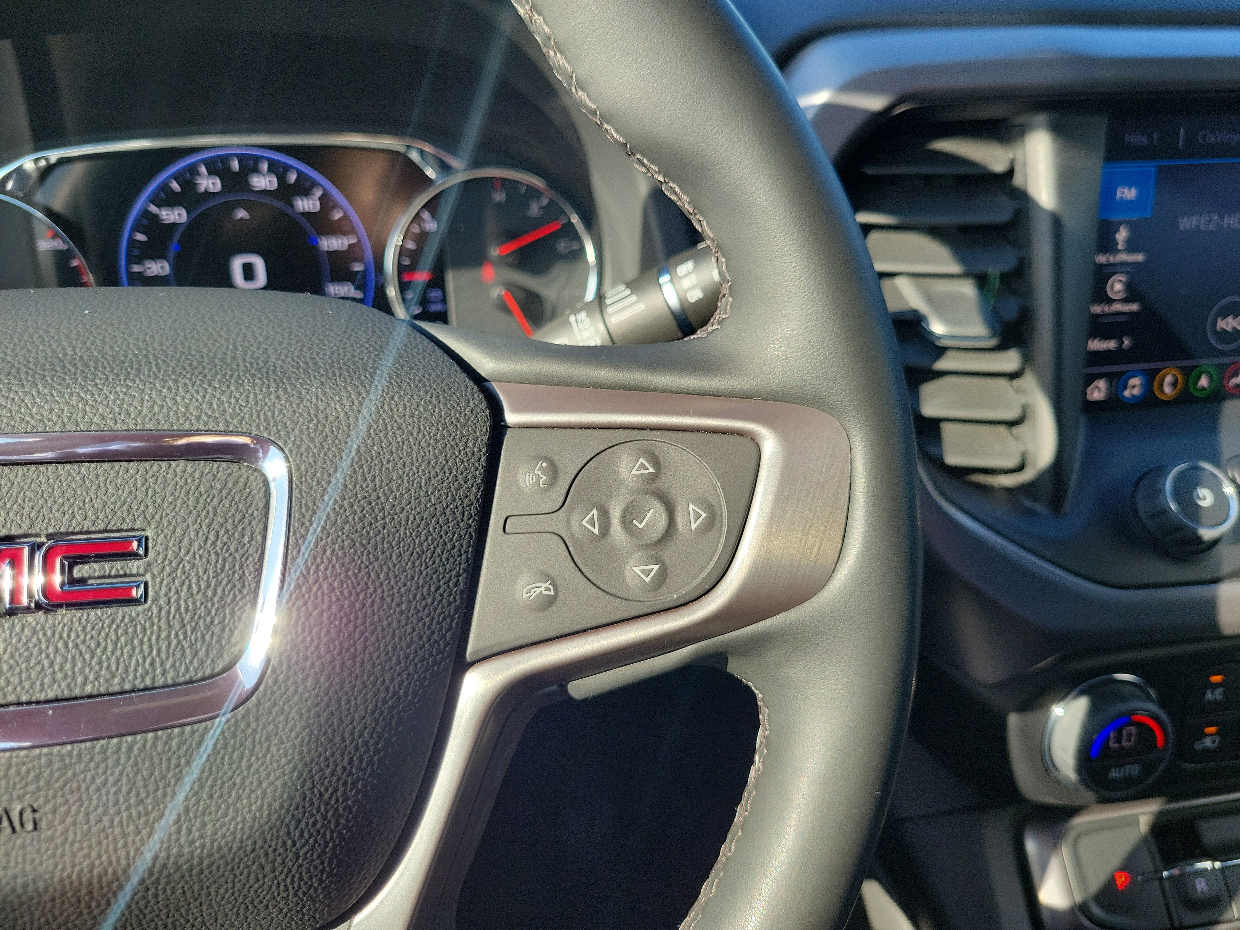 Used 2023 GMC Acadia AT4 w/ Technology Package image 23