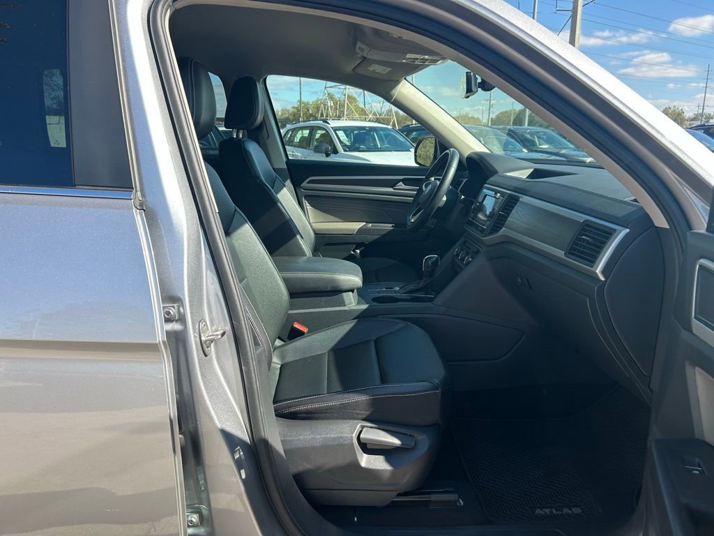 Certified 2022 Volkswagen Atlas SE image 41