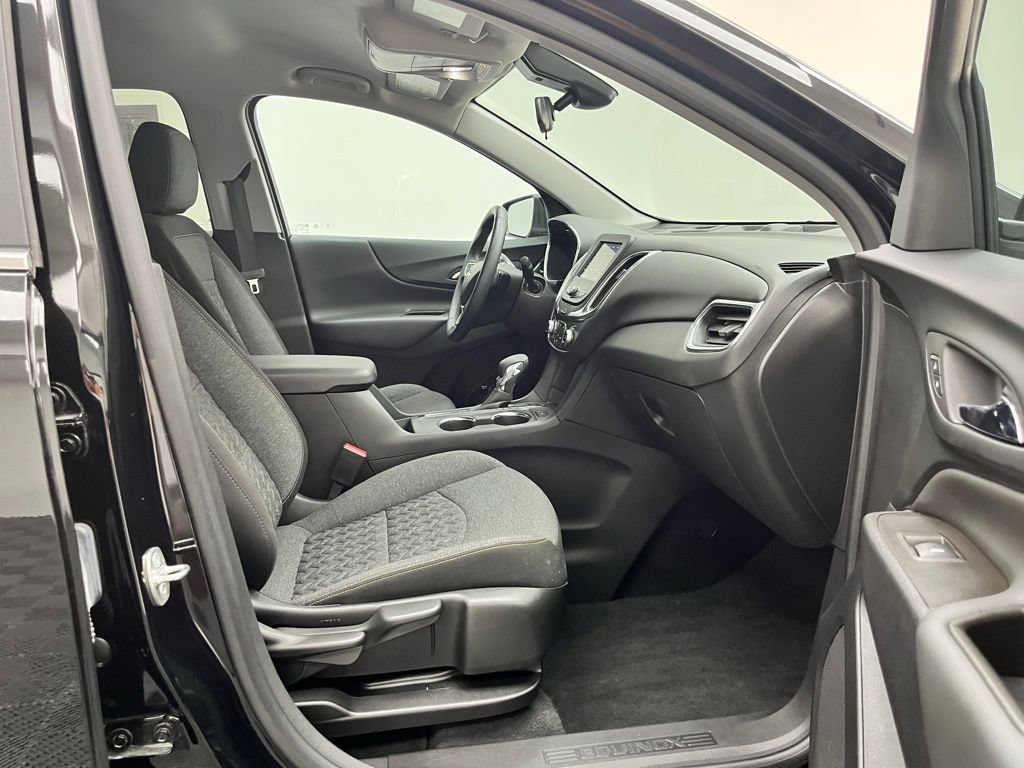 Used 2023 Chevrolet Equinox LT AWD/4WD image 31