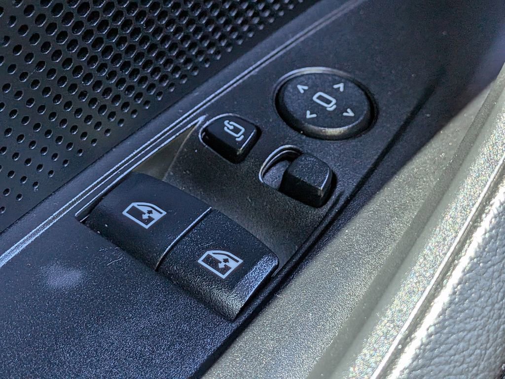 Used 2021 BMW 430i Coupe w/ M Sport Package RWD image 22