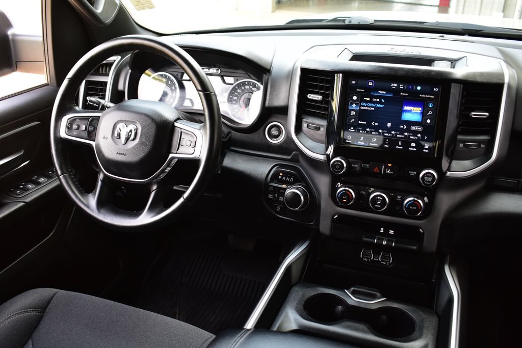 Used 2022 RAM 1500 Big Horn AWD/4WD image 30