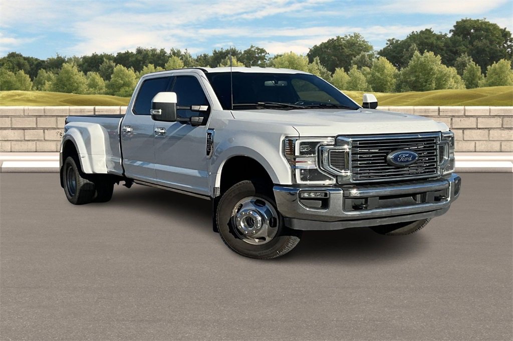 Used 2022 Ford F350 Lariat w/ Lariat Ultimate Package image 2
