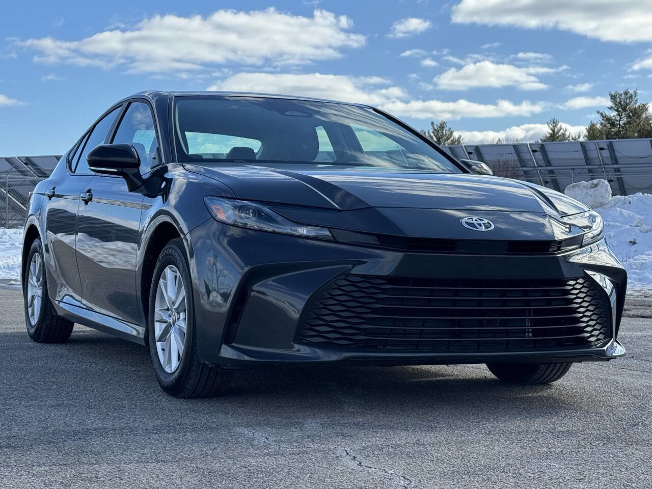 Used 2025 Toyota Camry LE image 7