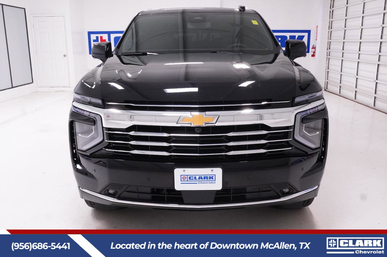 Used 2025 Chevrolet Tahoe LT w/ Comfort Package AWD/4WD image 2