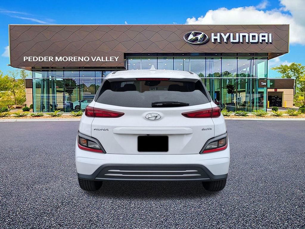 Certified 2023 Hyundai Kona SE image 4
