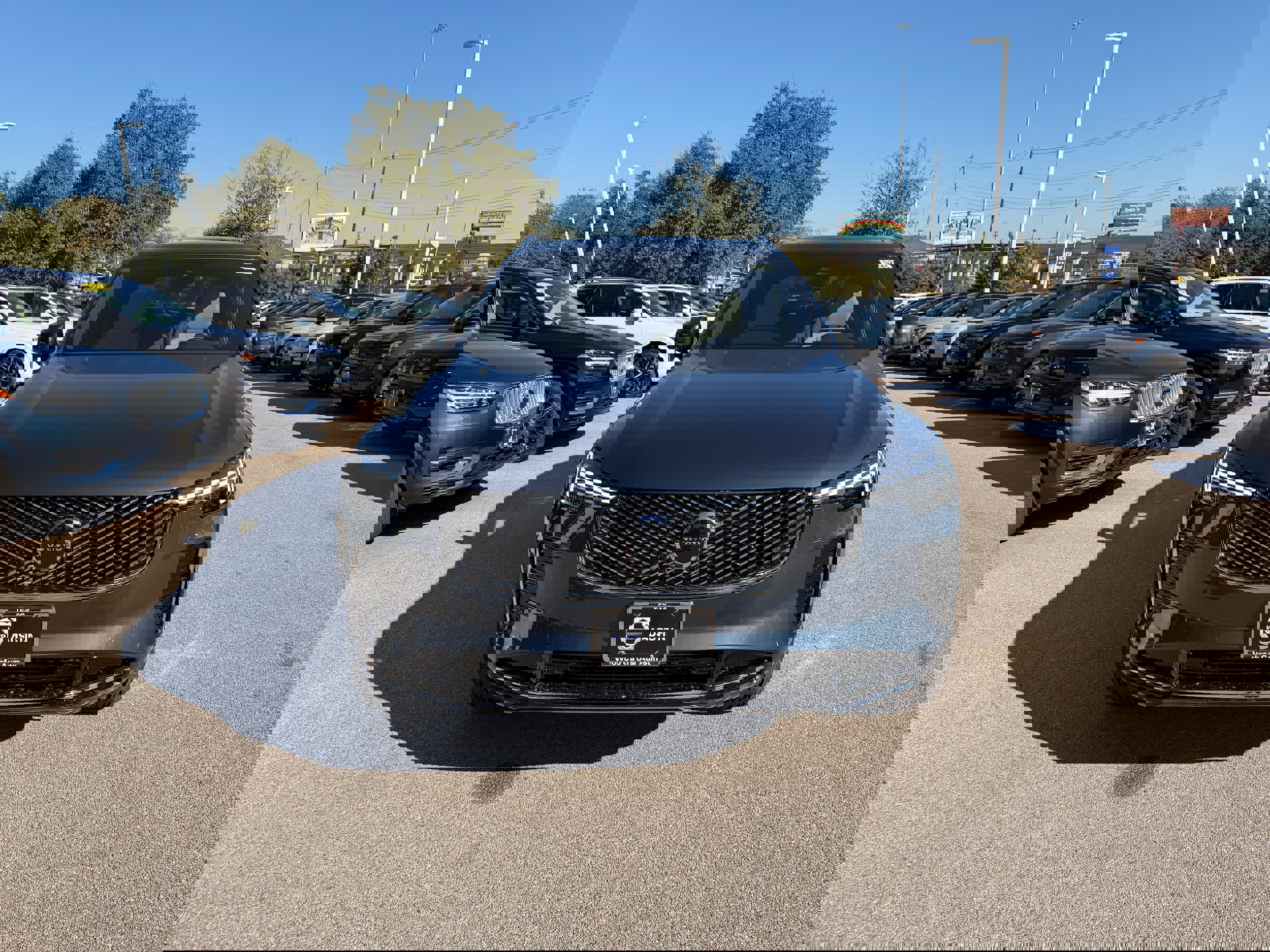 New 2026 Volvo XC90 B6 Core w/ Protection Package Premier image 6