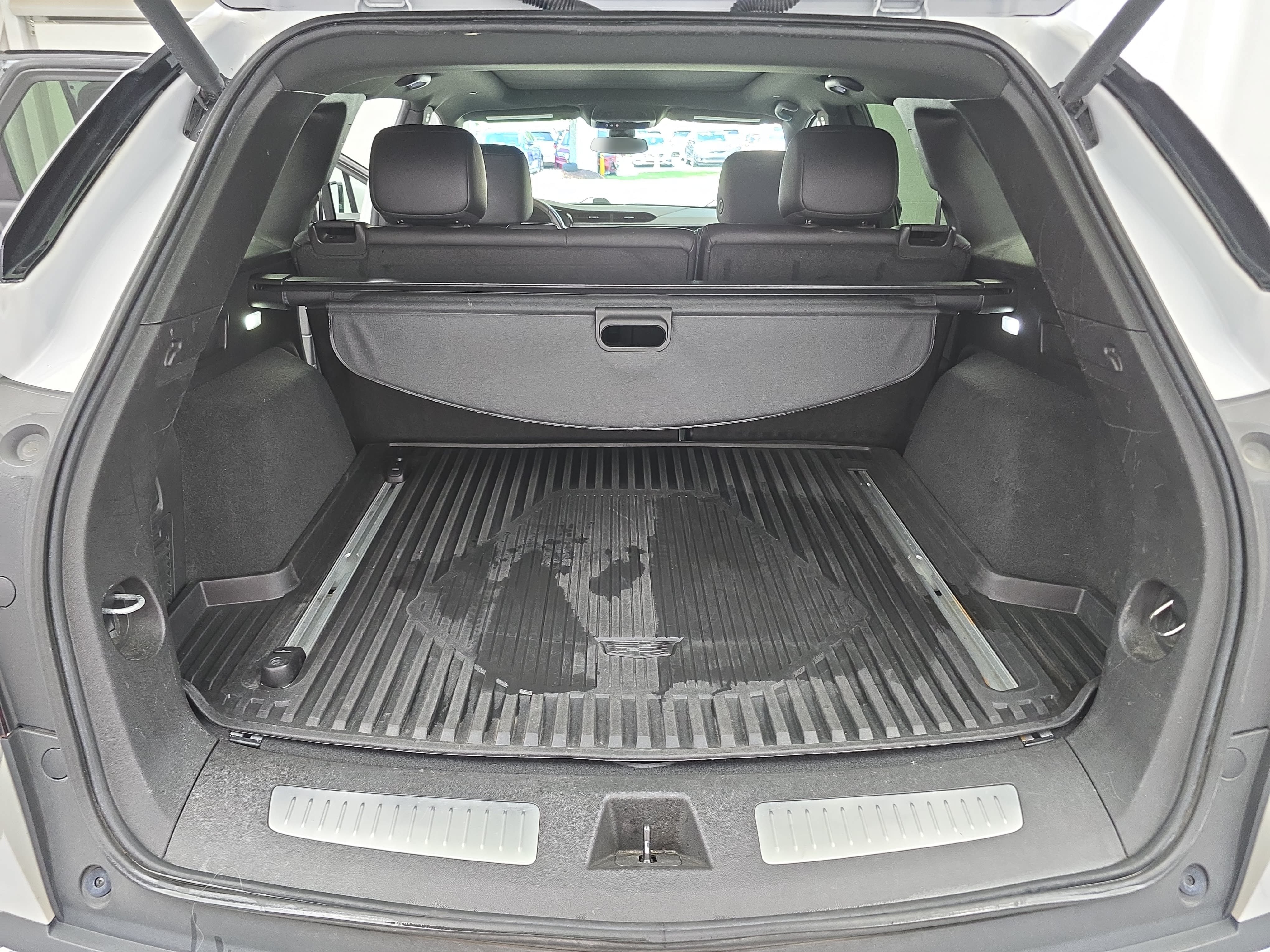 Used 2021 Cadillac XT5 Premium Luxury w/ LPO, Floor Liner Package AWD/4WD image 12