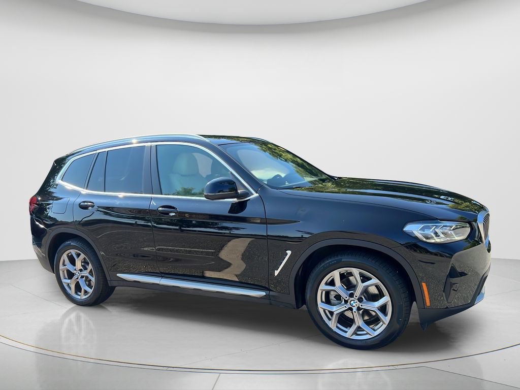Used 2024 BMW X3 sDrive30i w/ Premium Package RWD image 3