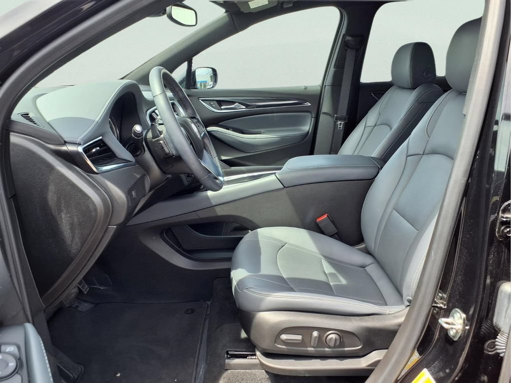 Certified 2023 Buick Enclave Essence w/ Experience Buick Package FWD image 13