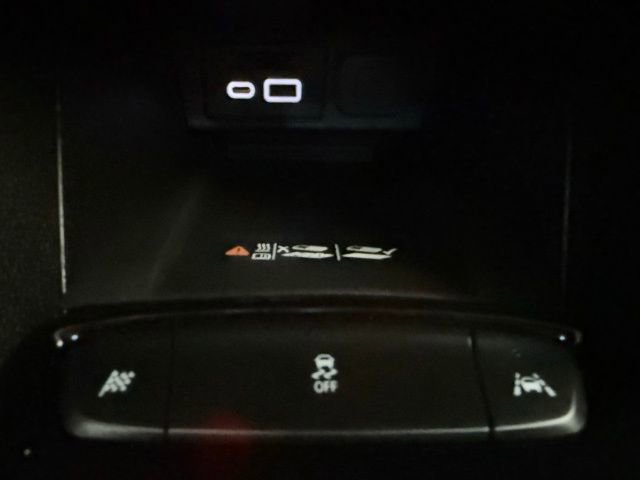 Used 2023 Chevrolet Bolt EUV Premier w/ Sun & Sound Package FWD image 28