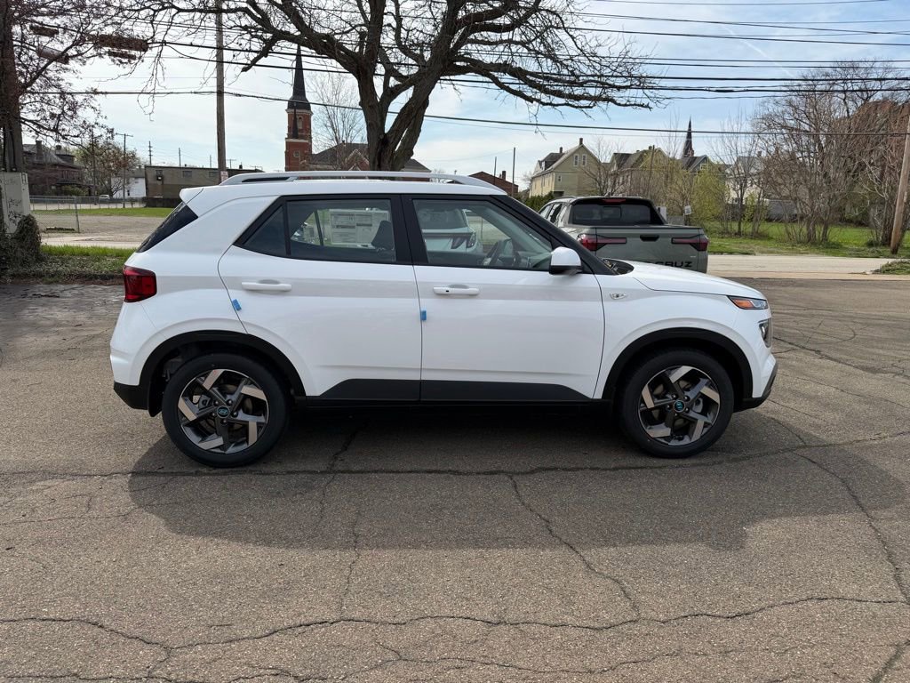 New 2026 Hyundai Venue SEL FWD image 8