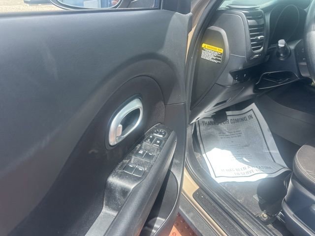 Used 2016 Kia Soul image 14