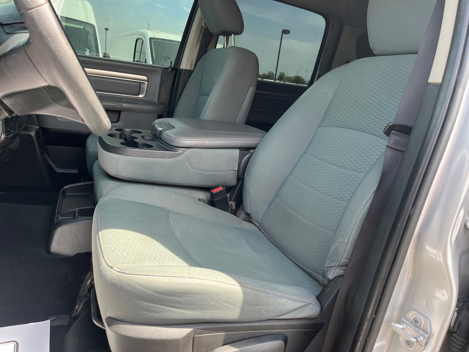 Used 2019 RAM 1500 Classic SLT image 12