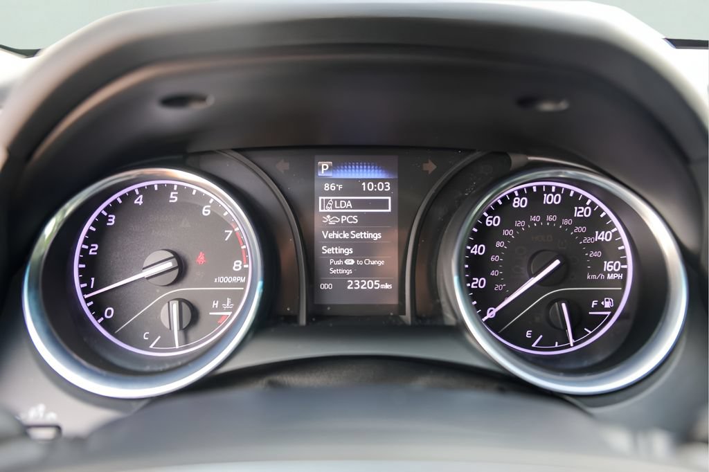 Used 2020 Toyota Camry SE FWD image 14