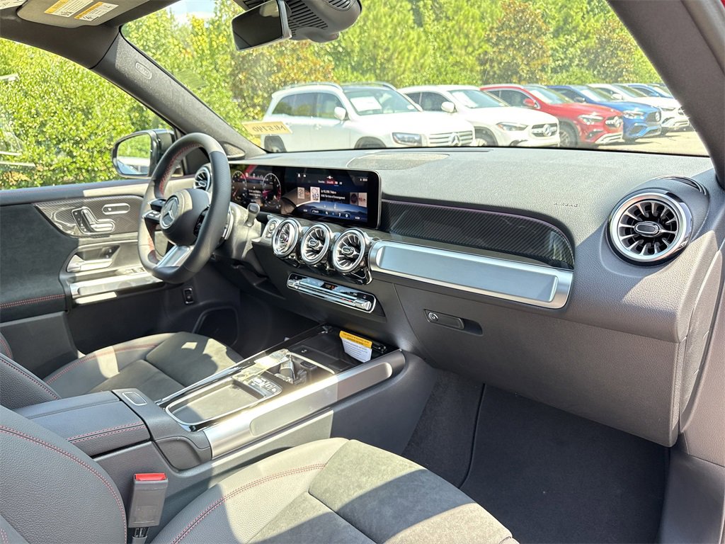 New 2026 Mercedes-Benz GLB 250 4MATIC image 21