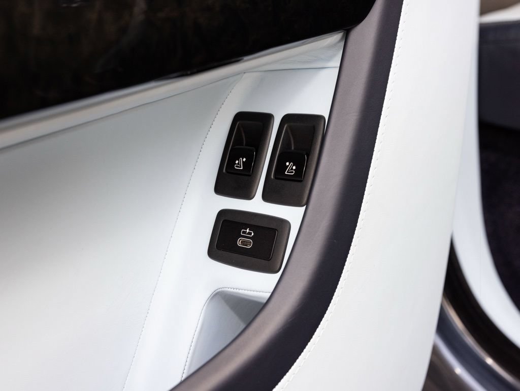 Certified 2022 Rolls-Royce Cullinan w/ Cullinan Package AWD/4WD image 77