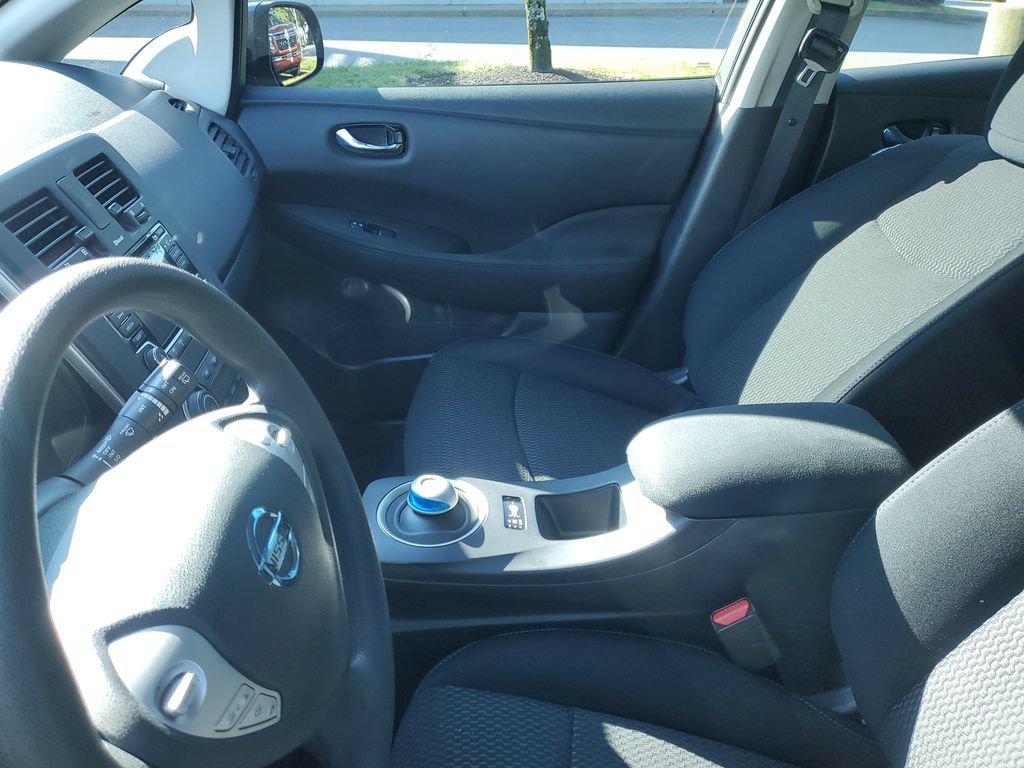 Used 2017 Nissan Leaf S w/ Charge Package FWD image 8
